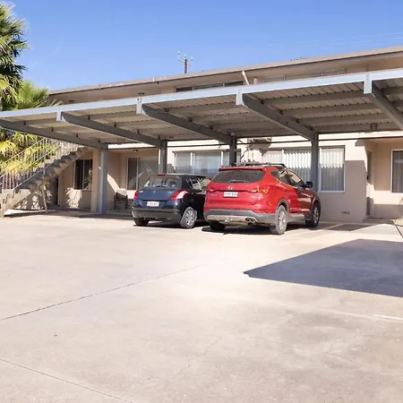 Sea Breeze With City Ease Port Lincoln Exterior photo