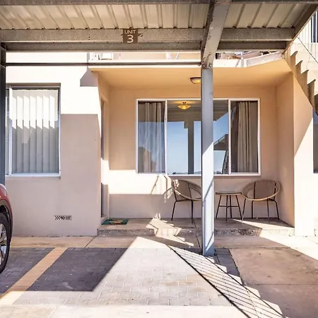 Sea Breeze With City Ease Port Lincoln Exterior photo